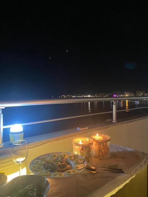 Apartament Stunning, Spacious, Beachfront In Wlora